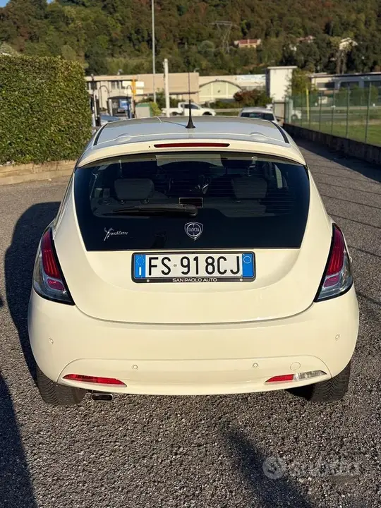 Lancia Ypsilon 2018 photo 3