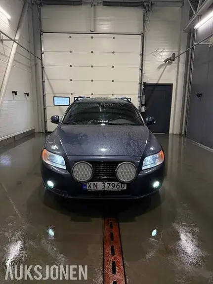 Volvo V70 2009 photo 2
