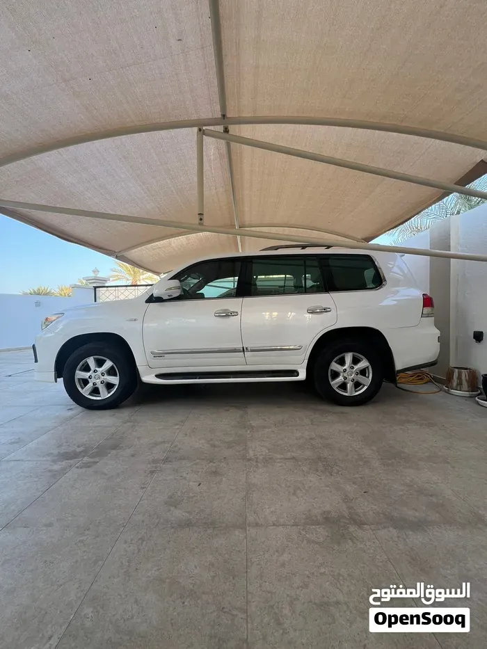 Lexus Lx 2008 photo 2