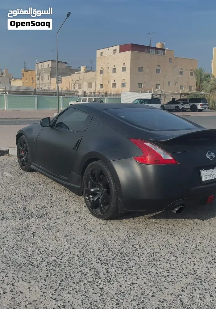 Nissan Z 2010 photo 3