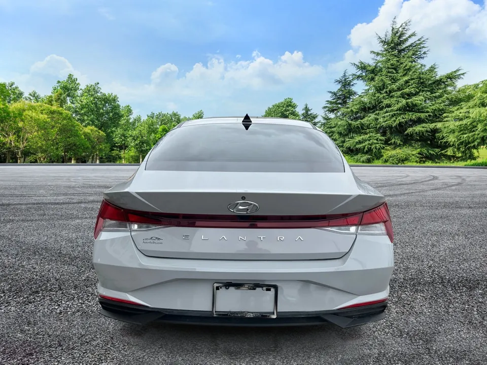 Hyundai Elantra 2022 photo 4