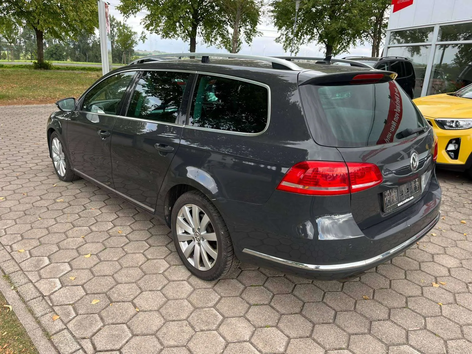 Volkswagen Passat 2012 photo 5