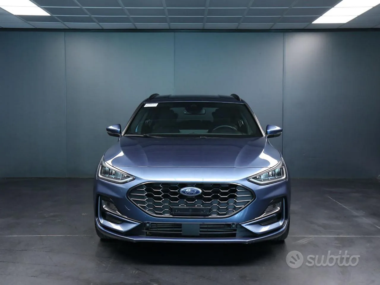 Ford Focus 2023 photo 2