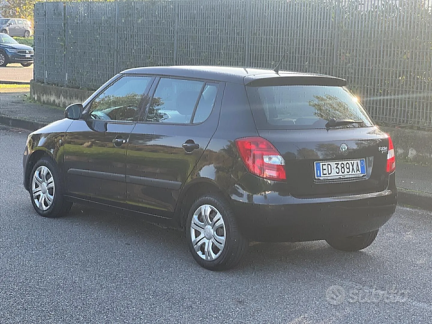 Skoda Fabia 2010 photo 4