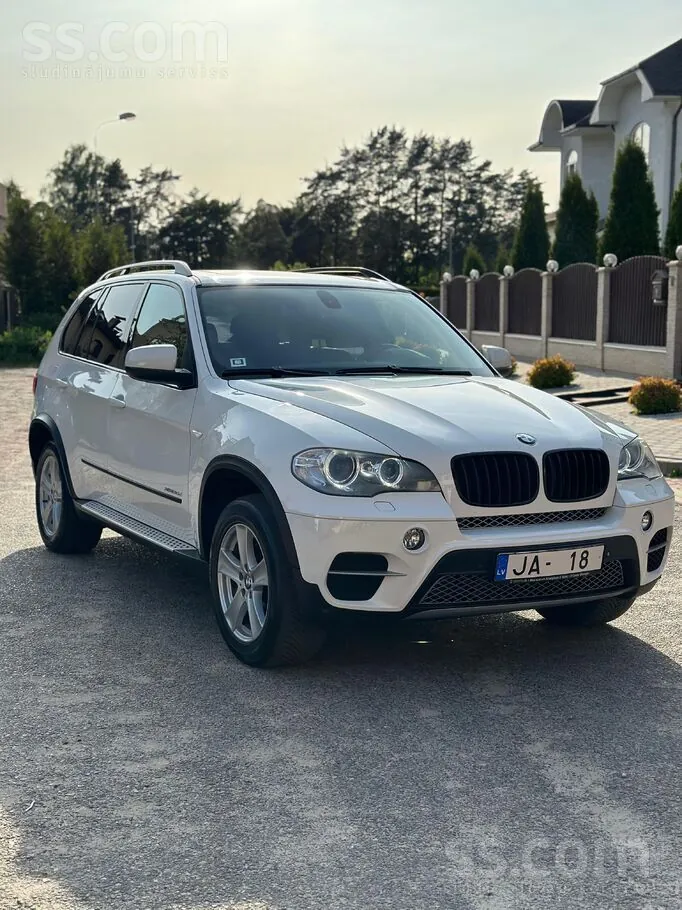 BMW X5 2010 photo 5