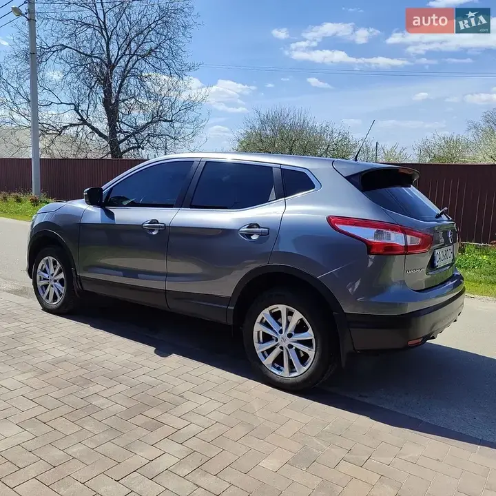 Nissan Qashqai 2015 photo 4