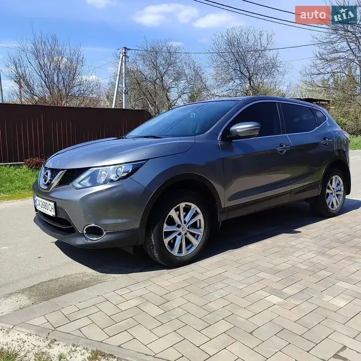 Nissan Qashqai 2015 photo 2