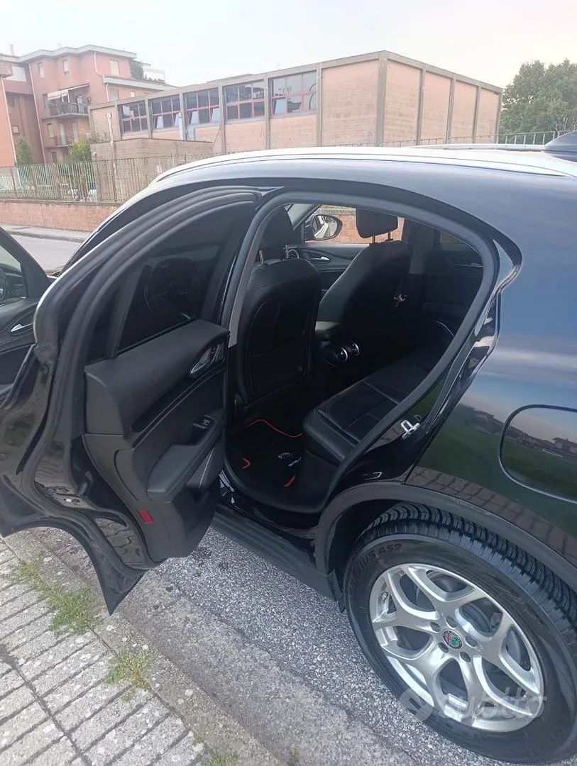 Alfa Romeo Stelvio 2021 photo 5