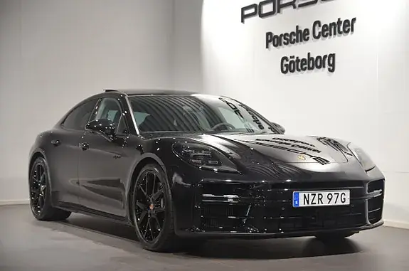 Porsche Panamera 4 2026 photo 2