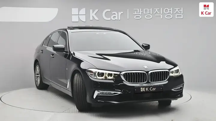 BMW 5 Series 2018 photo 3