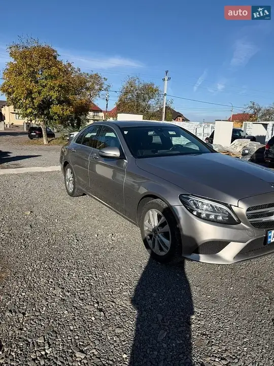 Mercedes-Benz C-Class 2019 photo 2