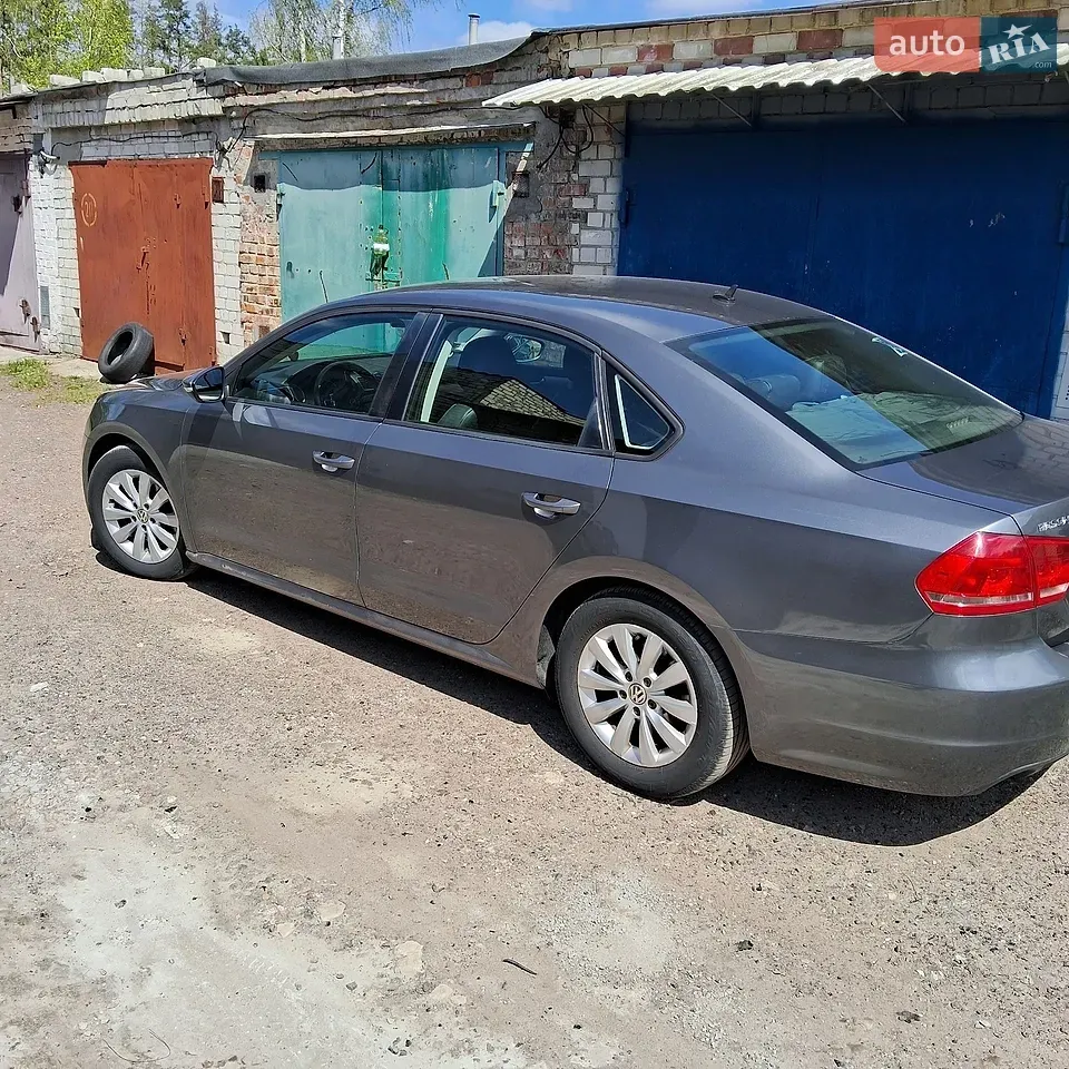 Volkswagen Passat 2012 photo 3