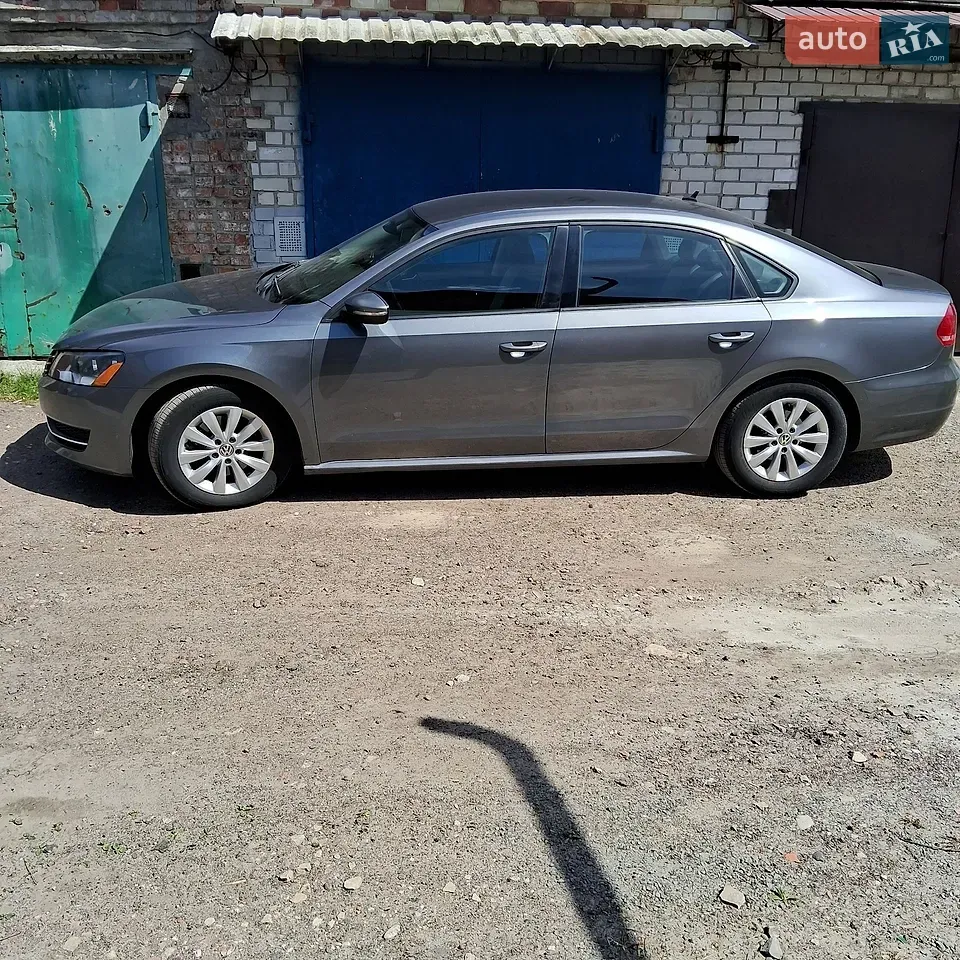 Volkswagen Passat 2012 photo 4