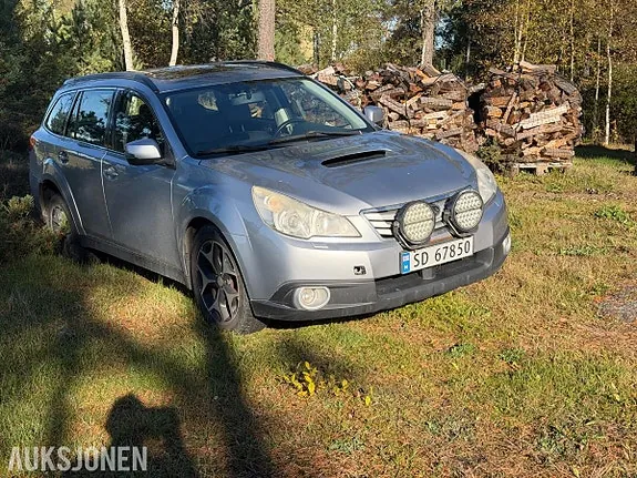Subaru Outback 2012 photo 3