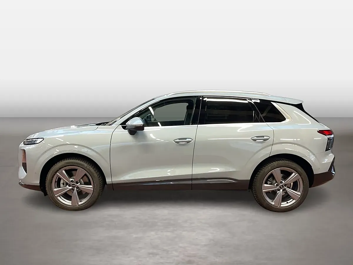 Audi Q3 2026 photo 2