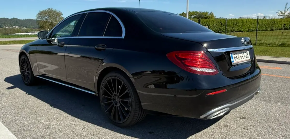 Mercedes-Benz E-Class 2018 photo 3