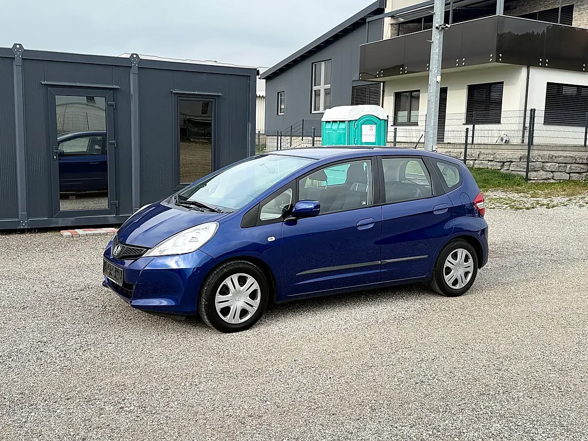 Honda Jazz 2011 photo 3