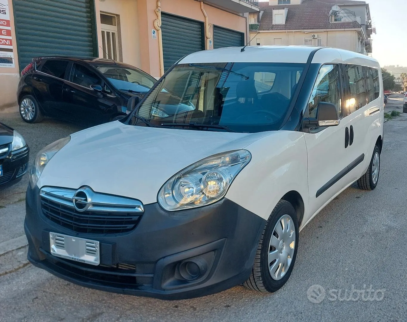 Opel Combo 2012 photo 2
