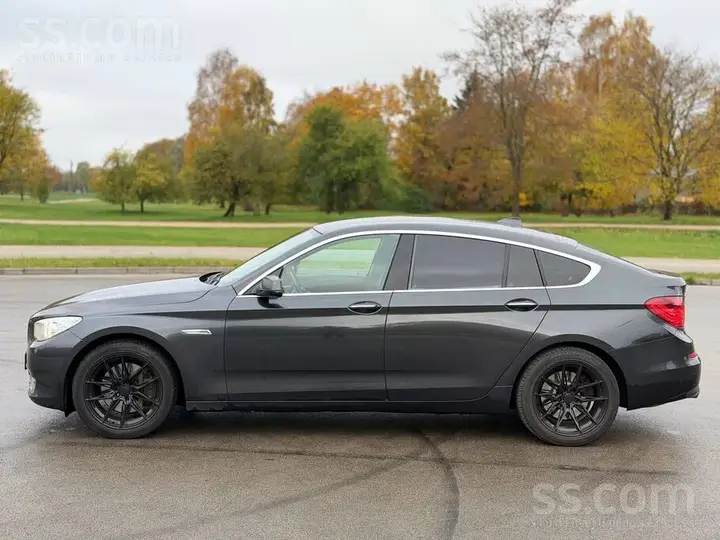 BMW 530 2010 photo 3