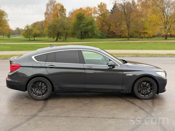 BMW 530 2010 photo 4