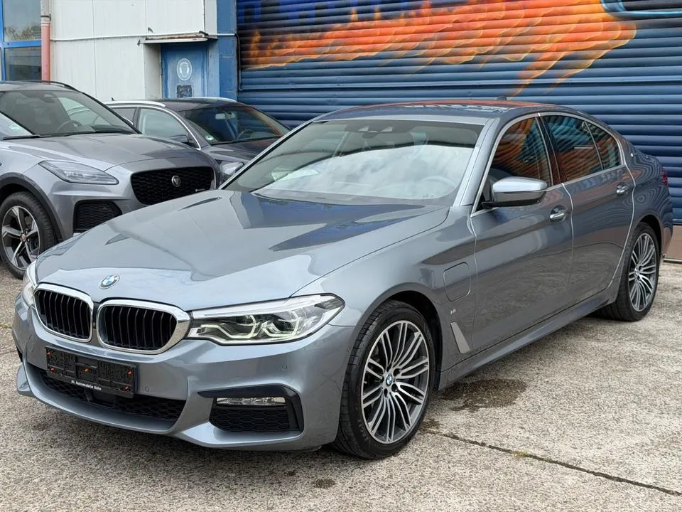 BMW 530E