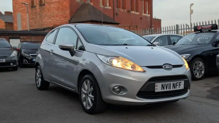 Ford Fiesta 2011 photo 3