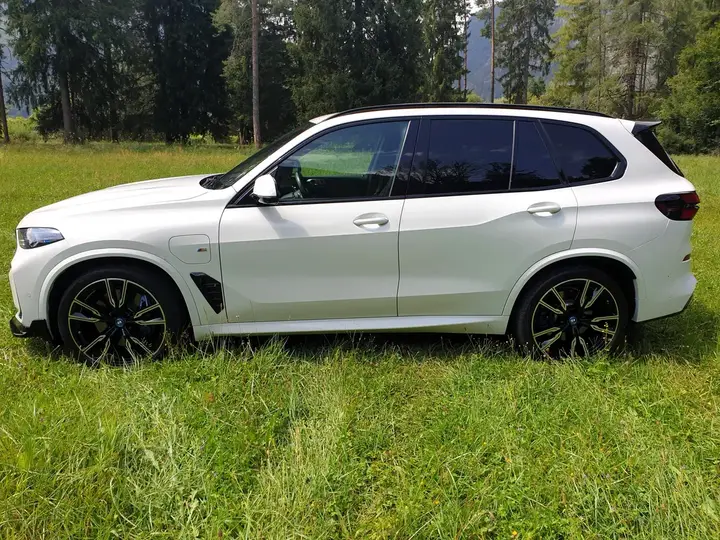 BMW X5 2024 photo 2