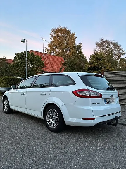 Ford Mondeo 2011 photo 4