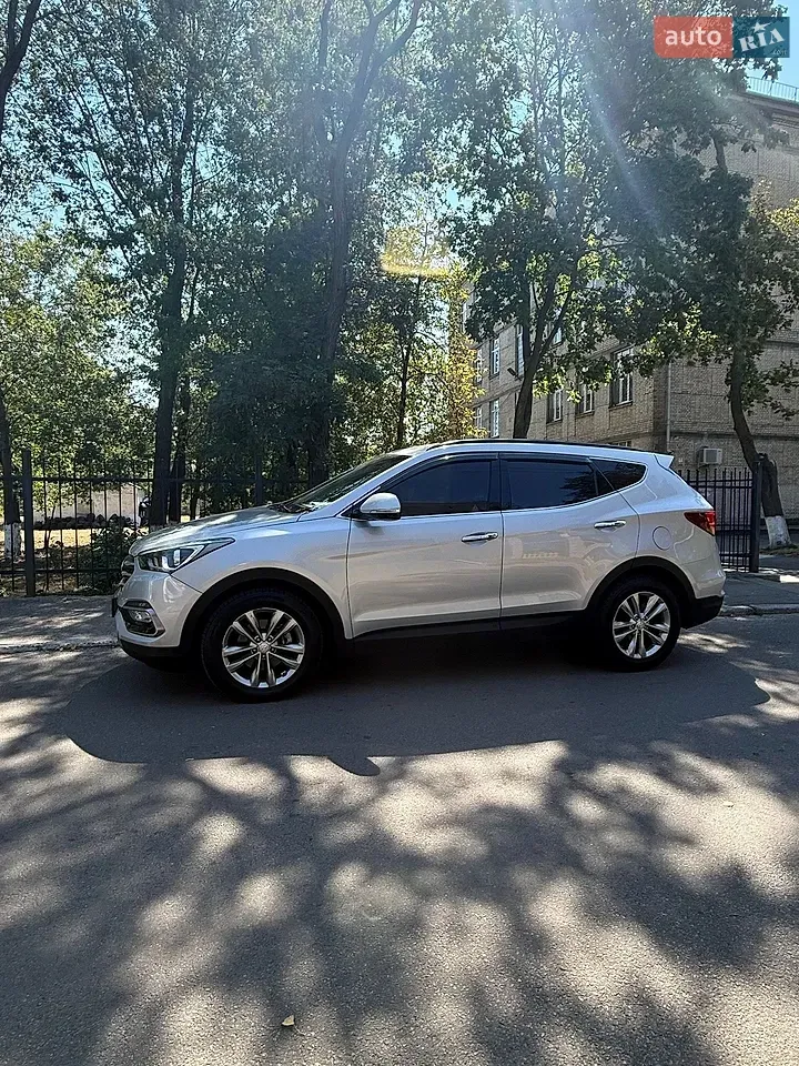 Hyundai Santa Fe 2016 photo 4
