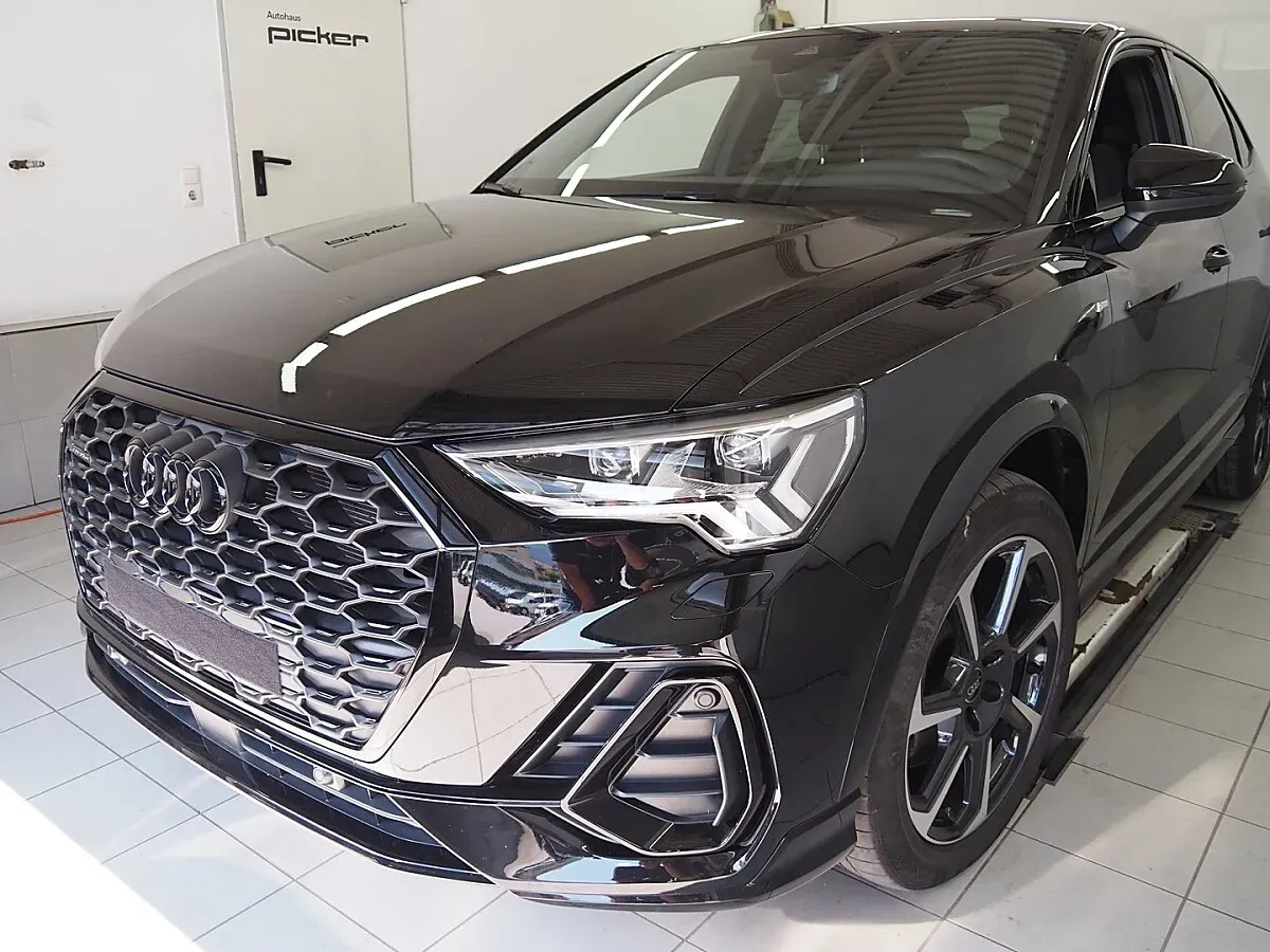 Audi Q3 2025 photo 3