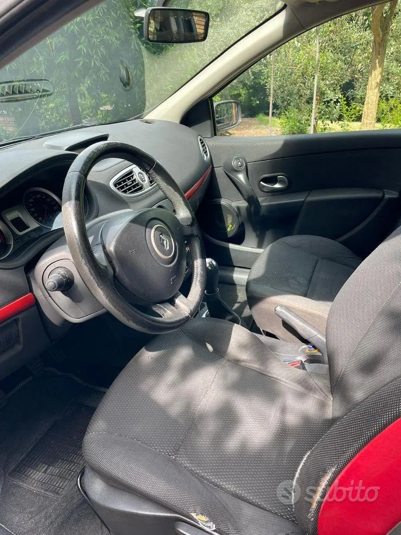 Renault Clio 2007 photo 5