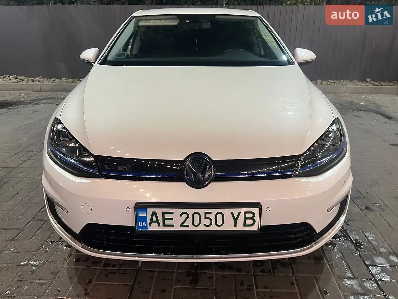 Volkswagen E-Golf 2014 photo 4