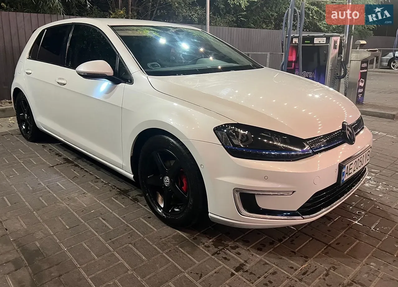 Volkswagen E-Golf 2014 photo 5