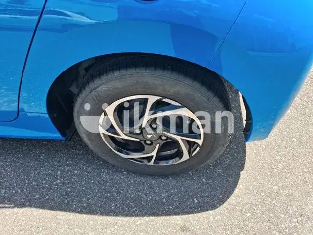 Toyota Yaris 2023 photo 5
