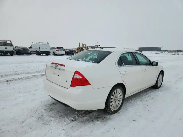 Ford Fusion 2012 photo 4