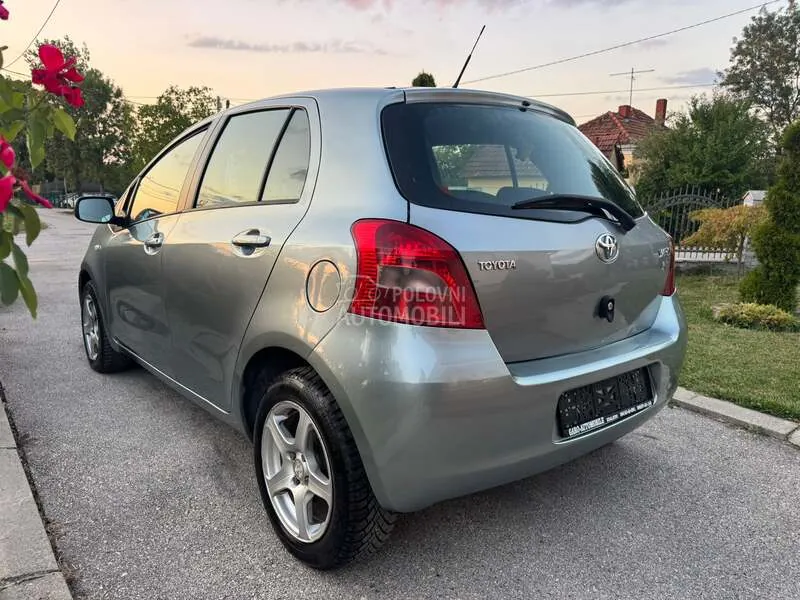 Toyota Yaris 2008 photo 4