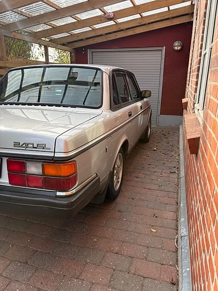 Volvo 240 1991 photo 5