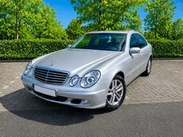 Mercedes-Benz E220