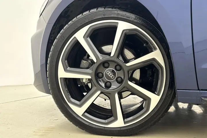 Audi A1 2025 photo 5
