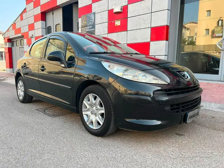 Peugeot 207 2007 photo 2