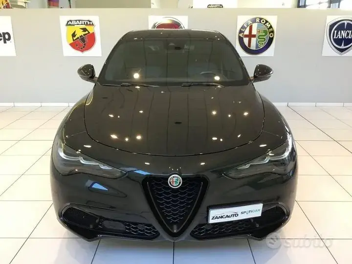 Alfa Romeo Stelvio 2025 photo 3