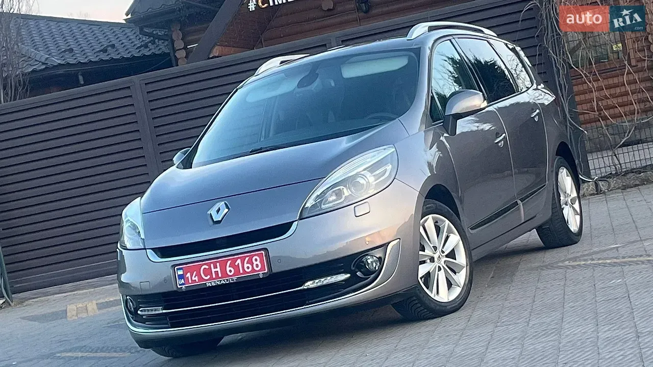 Renault Grand Scenic 2012 photo 4