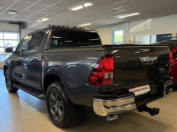 Toyota Hilux 2022 photo 2