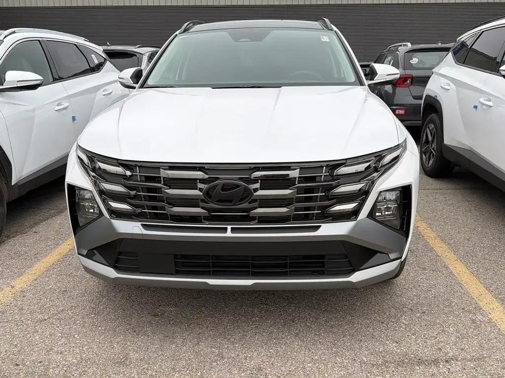 Hyundai Tucson 2026 photo 2