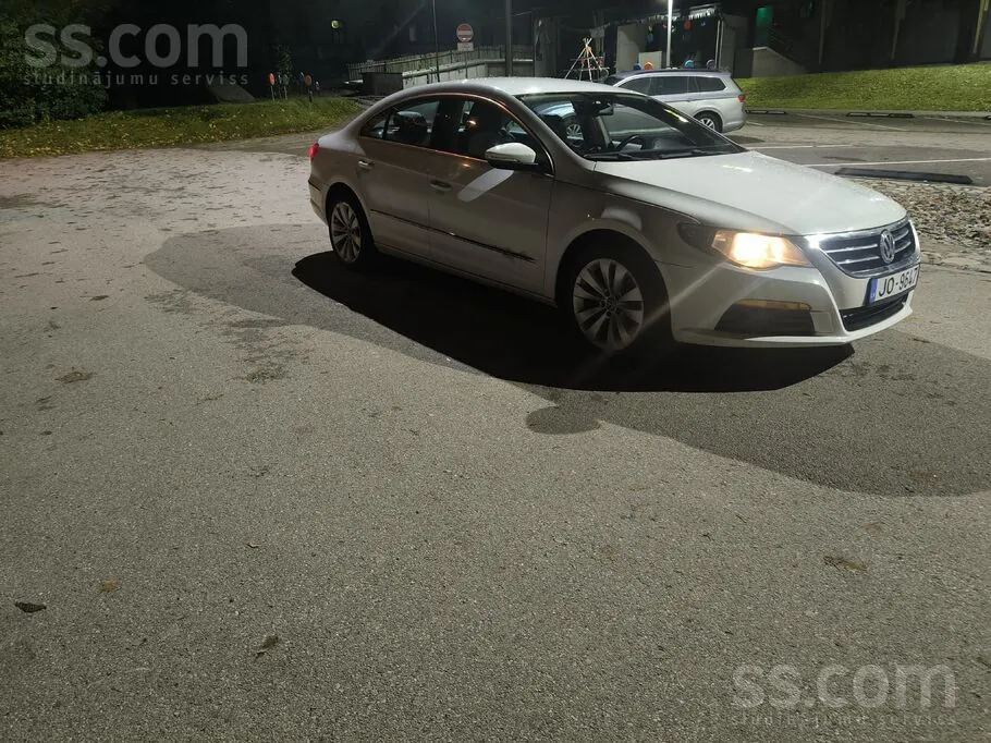Volkswagen Passat Cc 2012 photo 2