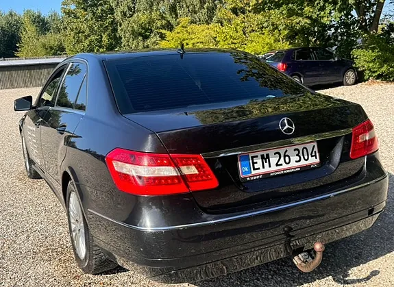 Mercedes-Benz E220 2010 photo 4