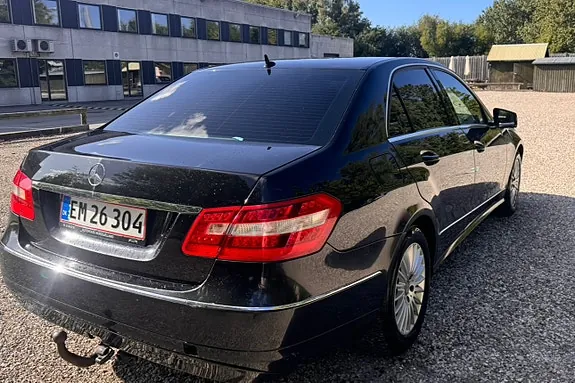 Mercedes-Benz E220 2010 photo 3