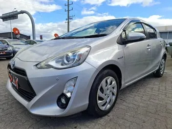 Toyota Aqua 2015 photo 4
