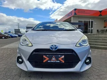 Toyota Aqua 2015 photo 3