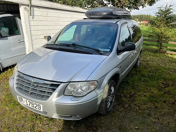 Chrysler Grand Voyager 2005 photo 3